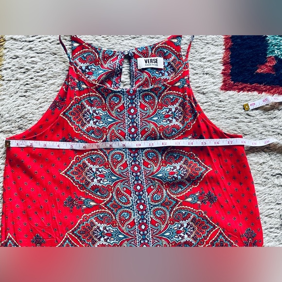 Boho Flowy Tank with Button Clasp Closure - Picture 7 of 9